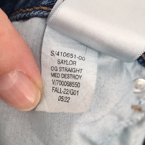 Old Navy High Rise OG Straight Distressed Raw Hem Jeans Smooth Pockets 6 - Picture 8 of 11